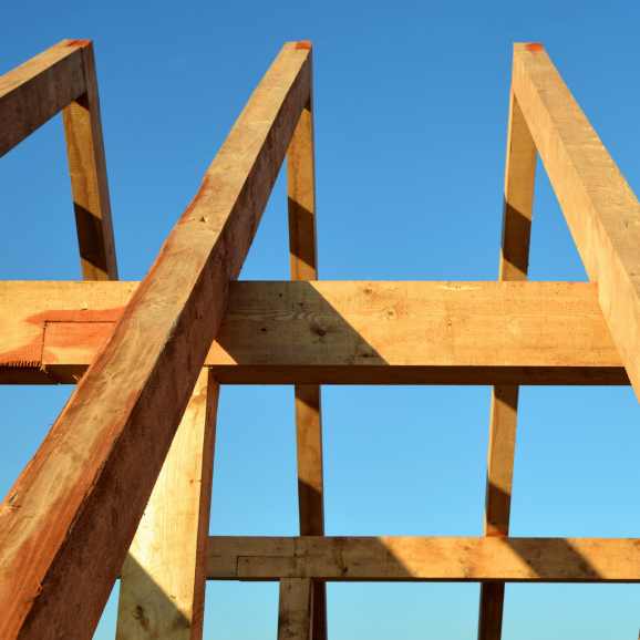 rénovation d'une charpente avec traitement sur gémenos